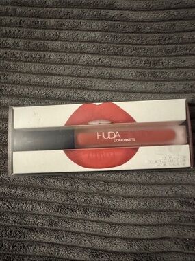 Liquid Matte Lipstick - Coral Red